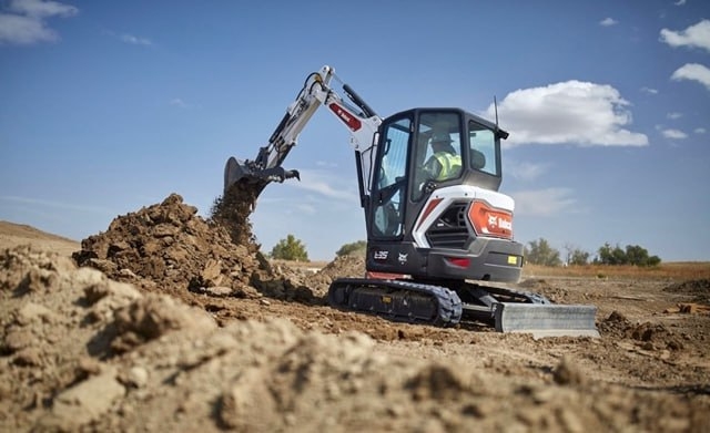 두산밥캣은 지난해 매출 8조7919억원, 영업이익 6861억원을 기록했다고 11일 공시했다. /두산밥캣