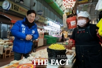  허태정 예비후보, 대전시 전통시장 찾아 '온통대전' 부활 예고