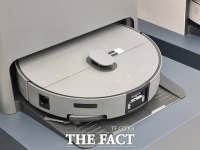  中 밀어낼까…삼성, 성능·보안·AS 다 빨아들인 'K-로봇청소기' 공개