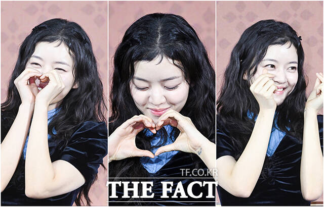 배우 고아성이 12일 오전 서울 강남구 메가박스 코엑스에서 열린 넷플릭스 ‘파반느’ 제작보고회에 참석해 포즈를 취하고 있다. /서예원 기자