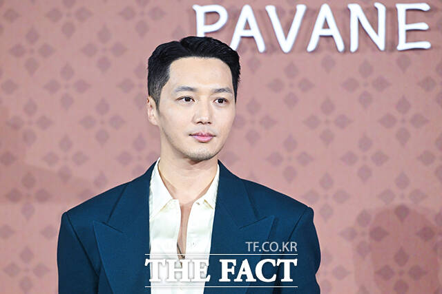 배우 변요한이 넷플릭스 파반느 제작보고회에서 티파니 영과 결혼 관련 질문에 답했다. /서예원 기자