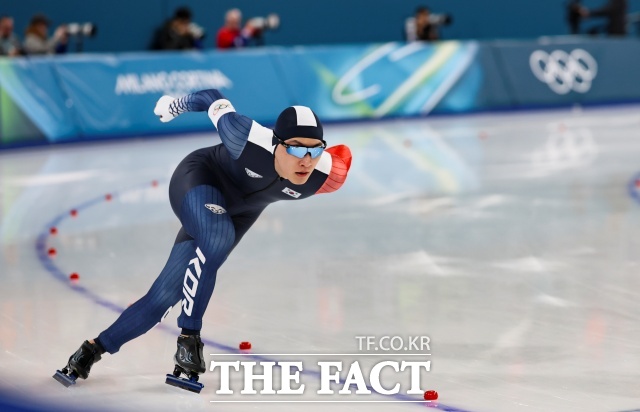 한국 빙속의 차세대 에이스 구경민(21·스포츠토토)이 12일(한국시간) 이탈리아 밀라노 스피드스케이팅 스타디움에서 열린 2026 밀라노·코르티나담페초 동계올림픽 스피드스케이팅 남자 1000m에서 1분08초53을 기록하며 10위에 올랐다. /뉴시스
