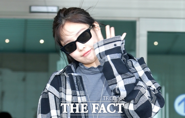 블랙핑크 제니가 167억 빌딩을 전액 현금으로 매입한 사실이 알려져 시선을 받고 있다. 이제 갓 서른의 나이, 최고 K-POP 한류 스타답게 경제력과 자산 운용까지 월드 클래스임을 증명하고 있다. /더팩트 DB