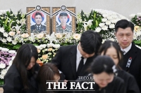  순직한 육군 헬기 조종사 영결식 엄수 [TF사진관]