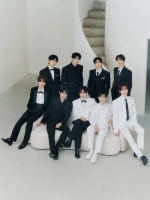  제로베이스원, 5인 체제로 전환해 그룹 유지