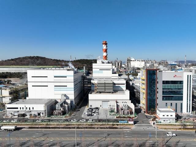 SK멀티유틸리티는 울산 남구의 300MW급 LNG·LPG 열병합 발전소의 운영을 본격화했다고 13일 밝혔다. /SK멀티유틸리티