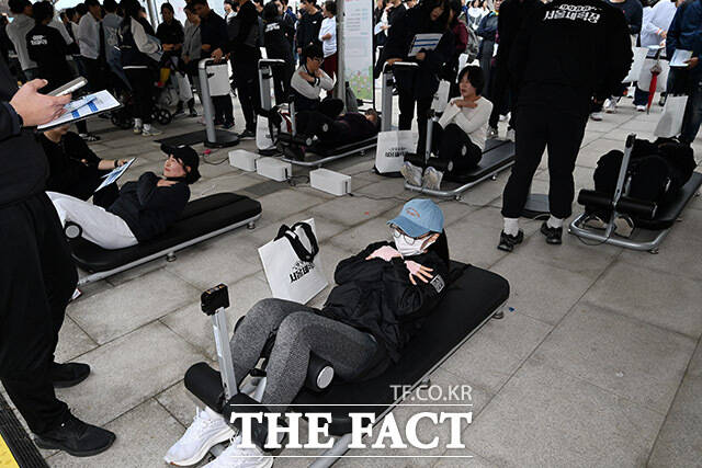 서울시는 16일부터 18일까지 3일간 시청 1층 로비에서 설맞이 팝업 서울체력장을 한시 운영한다. /더팩트 DB