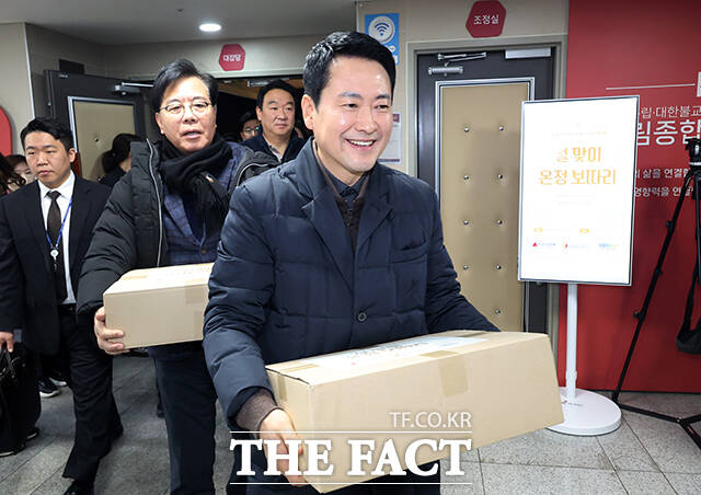 장동혁 국민의힘 대표가 13일 이재명 대통령과 여야 대표 오찬에 불참한 것과 관련해 저에게 들었을 부동산 비판을 국민에게 직접 듣는 일은 훨씬 가혹했을 것이라고 했다./배정한 기자