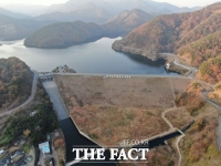  농어촌공사, 건조특보 속 산불 대응…저수지 헬기 취수 지원