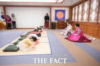  세종시, 시청 어린이집 원아들과 설맞이 세배 행사 개최