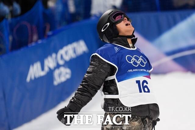 한국 남자 스노보드 유망주 이채운(경희대)이 트리플콕 1620이라는 기술을 성공했지만 2026 밀라노·코르티나담페초 동계올림픽 하프파이프 결선에서 최종 6위로 대회를 마무리했다. /뉴시스