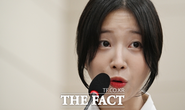 쯔양(본명 박정원)은 알토란 설 특집에 출연해 자신의 수입과 일상을 솔직하게 공개했다. 키 161cm, 몸무게는 44kg에서 47kg 사이, 그런데 한 번 먹을 때 최대 10kg 가까이 먹는다고 밝혔다. /더팩트 DB