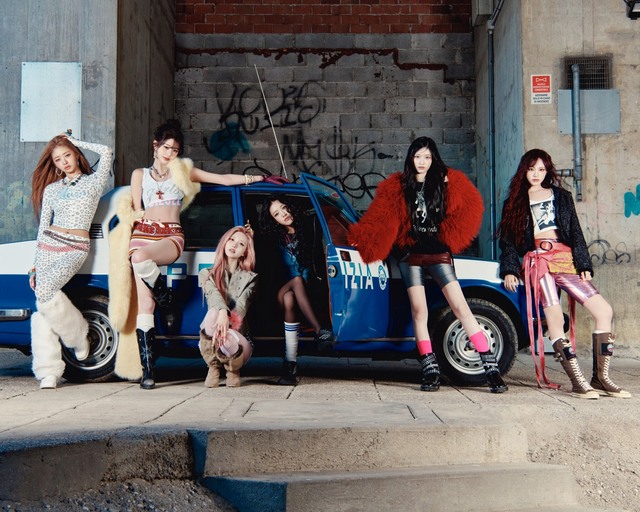 아이브는 정규 2집에 선공개곡 'BANG BANG'과 더블 타이틀곡 'BLACKHOLE'을 비롯해 멤버들의 솔로곡까지 총 12곡을 수록한다. /스타쉽엔터