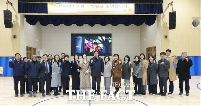 19일 도성훈 인천시교육감이 오는 3월 개교 예정인 영종 인천달빛초등학교를 방문해 개교 준비사항을 점검했다. /인천시교육청