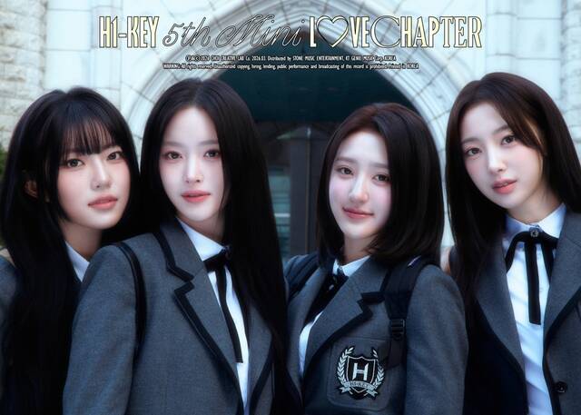 하이키는 3월 5일 다섯 번째 미니 앨범 LOVECHAPTER를 발매한다. 여름의 청춘과 겨울의 여운을 지나 사랑 앞에서 더욱 솔직해진 청춘의 낭만을 담는다. /초이크리에이티브랩