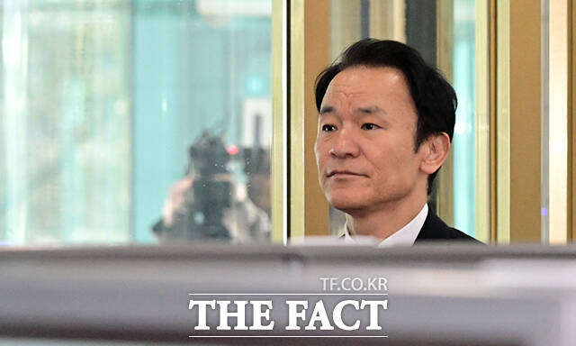 마츠오 히로타카 주한 일본대사관 총괄공사가 20일 오후 서울 종로구 외교부 청사로 초치되고 있다. /임영무 기자