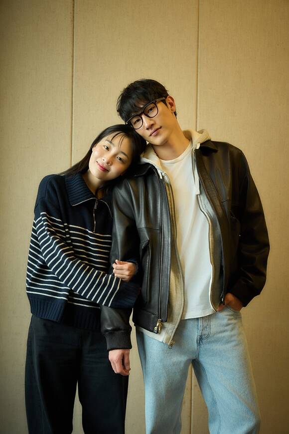 배우 김민하(왼쪽)와 노상현이 넷플릭스 새 영화 '별짓'에서 10년 차 커플로 호흡을 맞춘다. /넷플릭스