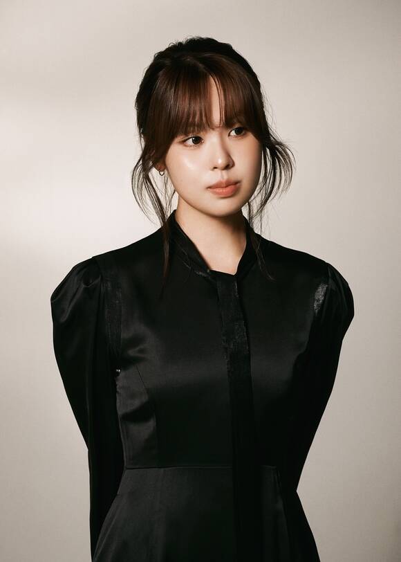 싱어송라이터 최유리가 22일 오후 6시 새 싱글 '초봄'을 발매했다./네이브