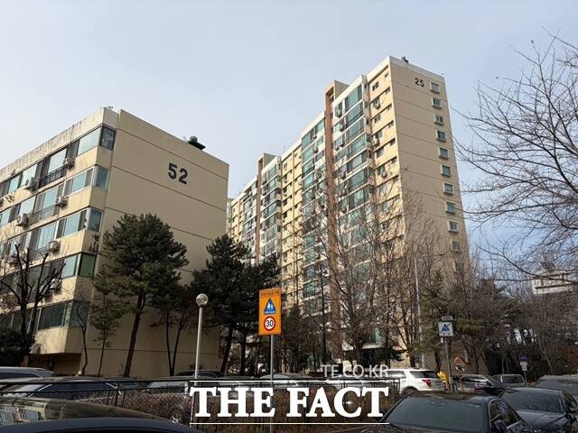 압구정3구역 재건축은 지하 7층~지상 65층, 30개 동, 5175가구 등을 짓는 사업이다. /공미나 기자