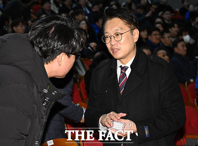 6.3지방선거에서 인천 계양을 국회의원 보궐선거 후보 출마를 위해 사퇴한 김남준 전 청와대 대변인이 23일 오후 인천시 계양구 계양문화회관에서 열린 '2026 신년특강 K-국정설명회'에 참석하고 있다. /인천=박헌우 기자