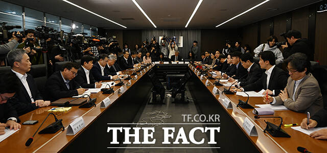 김정관 산업통상부 장관이 23일 오전 서울 중구 대한상공회의소에서 열린 국가비상경제권법(IEEPA) 판결 관련 민관합동 대책회의에 참석해 발언하고 있다. /서예원 기자