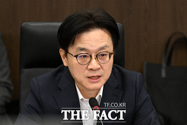 김정관 산업통상부 장관이 23일 오전 서울 중구 대한상공회의소에서 열린 국가비상경제권법(IEEPA) 판결 관련 민관합동 대책회의에 참석해 발언하고 있다. /서예원 기자