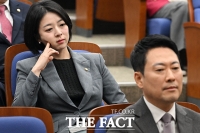  몸푸는 한동훈·수렁 빠진 보수…고심 깊어지는 장동혁 지도부