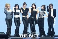  '나'에서 '우리'로 서사 확장...아이브 'REVIVE+' [TF사진관]