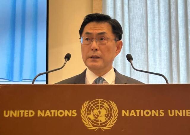 정연두 외교전략본부장은 23일(현지시간) 스위스 제네바에서 열린 '제네바 군축회의'(CD) 고위급 회기에 참석해 북한의 핵확산금지조약(NPT) 및 유엔(UN) 안전보장이사회 결의 준수와 대화 복귀를 촉구했다. /외교부