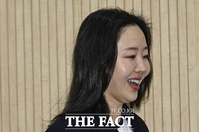 민 대표가 발언하고 있다.