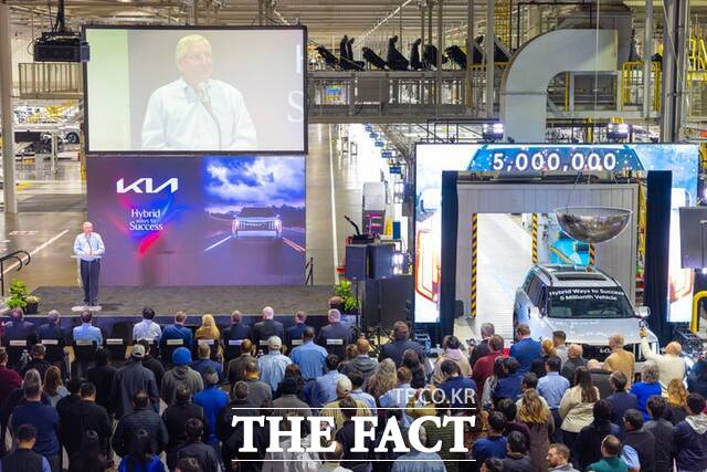 기아 조지아 법인이 누적 500만대 생산 기념행사를 진행하고 있다. 25일 장 초반 기아 주가는 52주 신고가를 경신했다. /현대차그룹