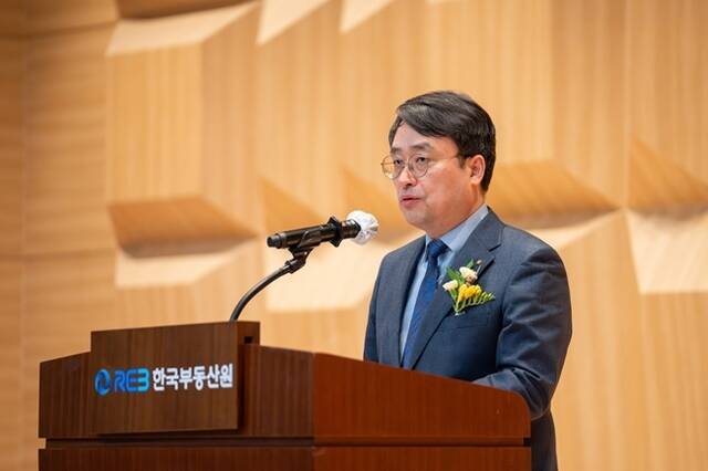 한국부동산원은 25일 이헌욱 전 경기주택도시공사 사장이 부동산원 제17대 신임 원장으로 취임했다고 밝혔다. /한국부동산원