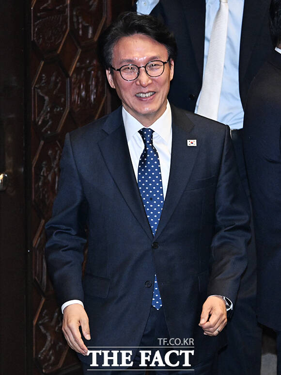 김민석 국무총리가 26일 서울 여의도 국회에서 열린 제432회 국회(임시회) 제8차 본회의에 참석해 환한 미소를 짓고 있다. /국회=배정한 기자