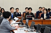  응급환자 '의무 수용' 요구에···정은경 