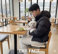  계룡시, 3월부터 '반려동물 동반 출입 음식점 제도' 시행