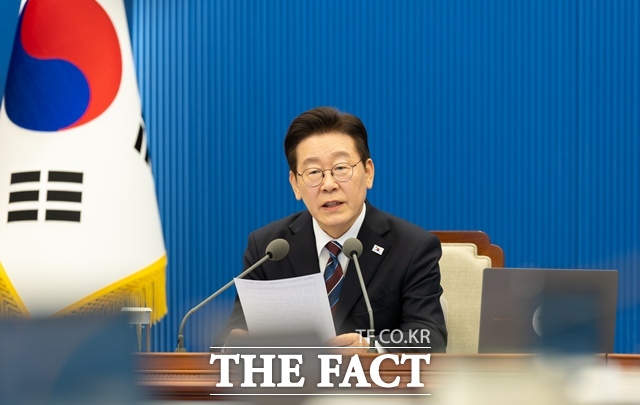 이재명 대통령은 27일 영부인 김혜경 여사와 공동명의로 보유하고 있던 경기도 성남시 분당구의 아파트를 부동산에 매물로 내놨다고 청와대가 밝혔다. /청와대