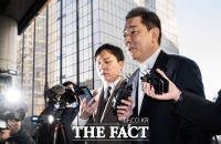  13개 의혹 김병기 연이틀 경찰 출석…'성실히 조사받겠다'