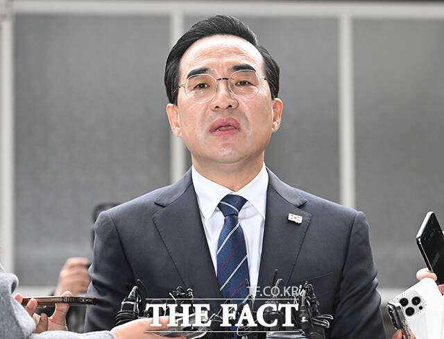 박홍근 기획예산처 장관 후보자가 3일 오전 서울 중구 예금보험공사에 마련된 인사청문회 준비 사무실로 출근하며 입장을 밝히고 있다. /박헌우 기자