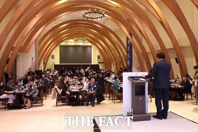 안양산업진흥원이 최근 마벨리에 평촌점에서 개최한 '2026 AI·SW·AX 산학관 네트워킹' 행사. /안양시