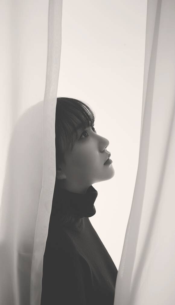 지아가 하동균의 명곡 '그녀를 사랑해줘요'를 리메이크한 음원 '그녀를 사랑해줘요(그 사람을 사랑해줘요)'를 오는 15일 공개한다. /플렉스엠