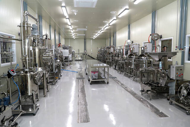 농산물가공센터 내부 모습. /안동시