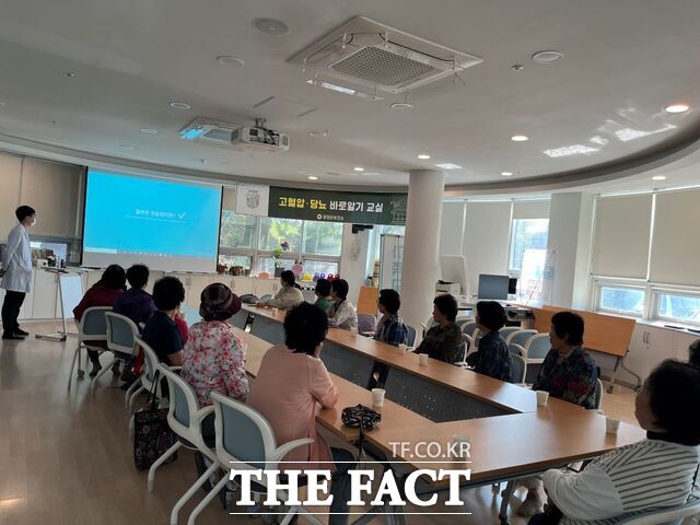 전남 담양군이 '고혈압·당뇨 바로알기 교실'을 운영하고 있다. /담양군
