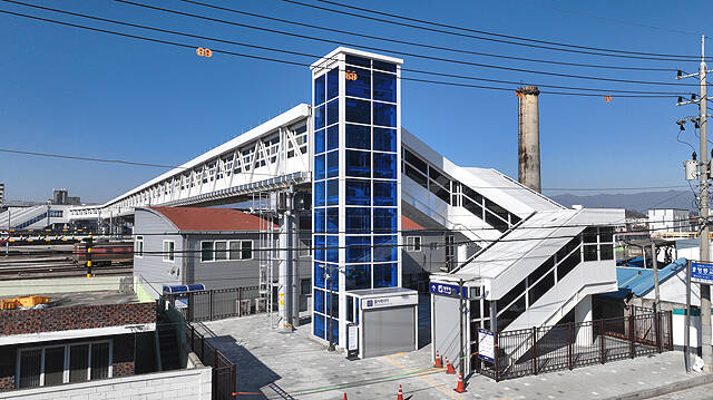 3일 개통된 영주역 안전연결통로. /영주시