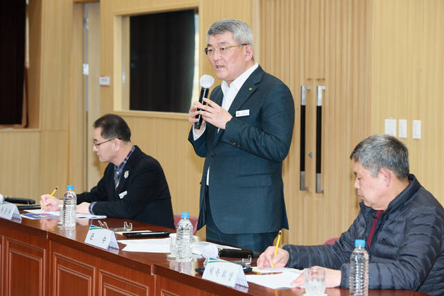 제64회 경북도민체육대회 개막 D-30 최종 점검 준비상황 보고회에서 김학동 예천군수가 발언하고 있다. /예천군