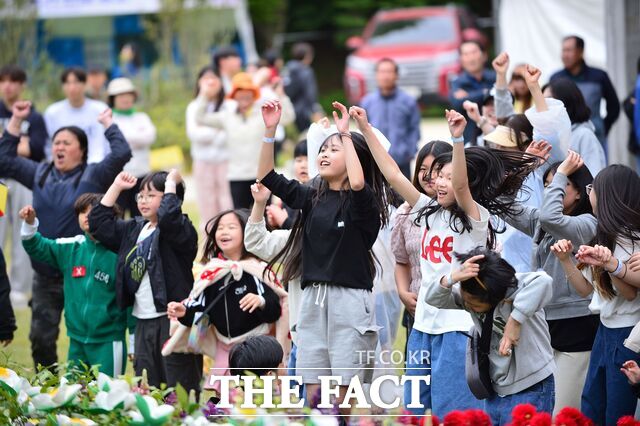 어린이날 행사를 즐기고 있는 보성군 아이들 /보성군