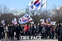  '걸어서 청와대로' 도보 투쟁하는 국민의힘 지도부와 의원들 [TF사진관]