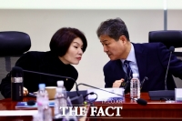  당정 '중동 체류 국민 2만1000여명…인접국 이동 검토 중'