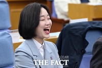  환하게 웃는 김재연 진보당 상임대표 [포토]