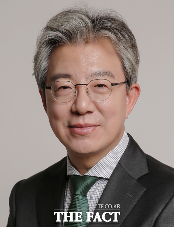 숭실대학교는 지난 1일 숭실대 경영학부 소속 최정일 교수가 사단법인 한국경영학회 제71기 회장에 취임했다고 4일 밝혔다./ 숭실대