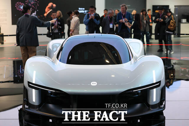 샤오미 전기 하이퍼카 콘셉트 '샤오미 비전 그란 투리스모'가 전시돼 있다. /바르셀로나=사진공동취재단